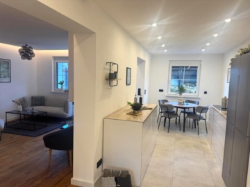 Nahe Kitzbühel: Erstbezug nach Sanierung – Moderne Gartenwohnung mit Kamin, Terrasse und Bergblick in sonniger Lage nahe Kitzbühel, 6391 Fieberbrunn, Gartenwohnung