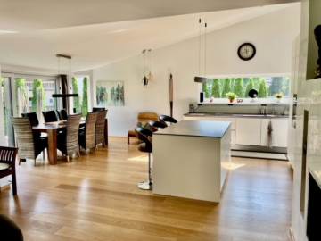 Wohnen auf höchstem Niveau westlich von Innsbruck – sanierter Bungalow mit Pool, Infrarot, Garten und Privatsphäre, 6170 Zirl, Einfamilienhaus