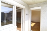 Loggia mit Ausgang von Küche und Wohnzimmer - 3-Zimmer-Wohnung Innsbruck nahe Klinik, Uni, Fa MED-EL, Einkaufszentrum WEST, HTL für Bau und Kunst, nebst Kindergarten