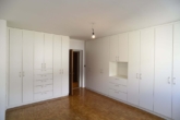 Schlafzimmer - 3-Zimmer-Wohnung Innsbruck nahe Klinik, Uni, Fa MED-EL, Einkaufszentrum WEST, HTL für Bau und Kunst, nebst Kindergarten