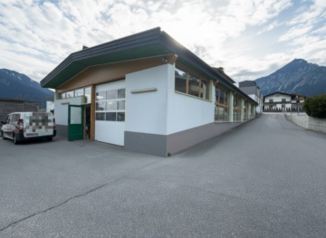 Falegnameria con ufficio nel Tirolo Inferiore tra Jenbach e Wörgl, ingresso Zillertal, 6232 Münster, Padiglione