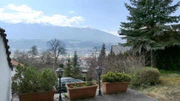 Einfamilienhaus mit Baulandreserve zwischen Innsbruck und Hall in Tirol, 6065 Thaur, Einfamilienhaus