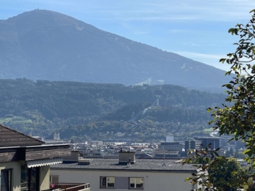 Sanierungsbedürftige 4-Zimmer-Wohnung in Uni- und Kliniknähe in Bestlage Innsbruck-Hötting mit Südbalkon und Aussicht auf Innsbruck mit Erwerbsförderung, 6020 Innsbruck, Wohnung