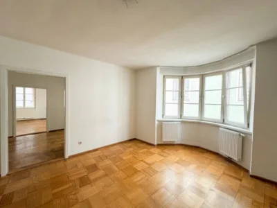 Fascino storico di un edificio d’epoca nella Sailergasse – 4 camere, Erker, balcone & ampia soffitta, 6020 Innsbruck, Appartamento
